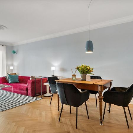 Cls Zentrale City-Wohnung In Hamburg Mit E-Laden Und Tiefgarage, Grosser Balkon, Blick Ueber Hamburg, Parkplatz, Cafe Im Haus, Bushaltestelle Direkt Gegenueber, Flex Check In Экстерьер фото