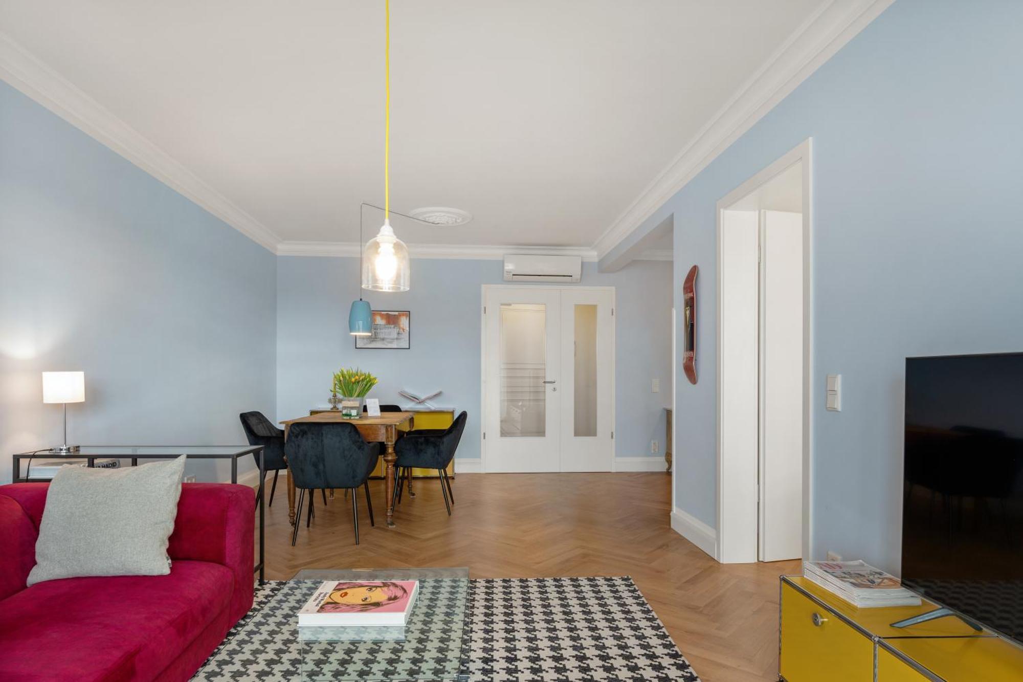 Cls Zentrale City-Wohnung In Hamburg Mit E-Laden Und Tiefgarage, Grosser Balkon, Blick Ueber Hamburg, Parkplatz, Cafe Im Haus, Bushaltestelle Direkt Gegenueber, Flex Check In Экстерьер фото